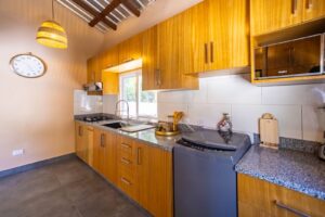 1f19563e-105e-417a-acfb-c6904c7c38c0