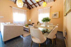 44e004a7-9417-4f90-a111-e29da0a50eee